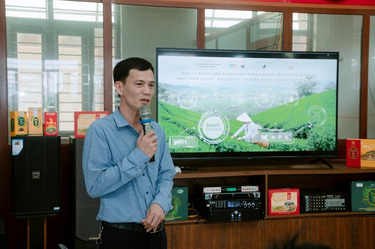 ong-duong-van-vuong-chu-tich-ubnd-xa-la-bang-cu-1751448804.jpg