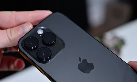 iFan phát cuồng vì iPhone 14 Pro cỡ nào?