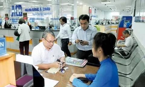 Một cổ phiếu ngân hàng được sang tay với khối lượng “khủng”