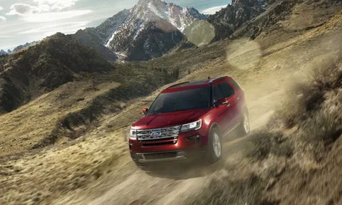 Chào hè, xả kho hàng tồn, loạt ô tô giảm giá mạnh 'không thương tiếc'