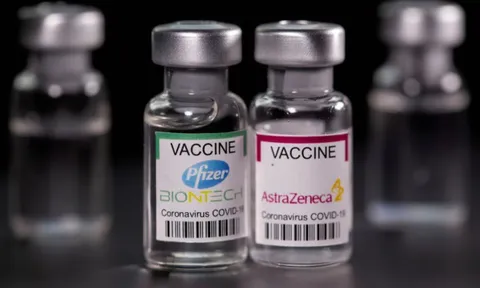 Vaccine AstraZeneca và vaccine Pfizer hiệu quả thế nào trước biến thể Delta?