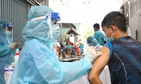 Những loại vắc xin Covid-19 đang được triển khai tiêm chủng tại TP HCM