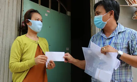 TP HCM sẽ hỗ trợ vô điều kiện tới toàn bộ 2,5 triệu người gặp khó, phát tiền mặt và gạo tận nơi