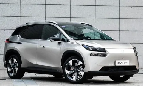 Ô tô điện gây 'sốc' vì công nghệ sạc nhanh nhất thế giới, đi 200km sau 5 phút sạc pin