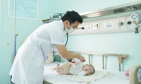 Gia tăng bệnh nhi viêm đường hô hấp cấp: Dấu hiệu cần đưa trẻ đến bệnh viện ngay