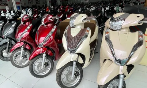 Xe máy Honda giảm giá cuối tháng 11, Winner X tiếp tục "lao dốc"