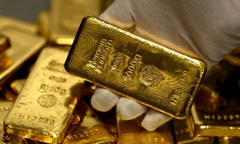 Giá vàng hôm nay 24/11: Tiếp tục rơi tự do bởi nhà đầu tư bán tháo