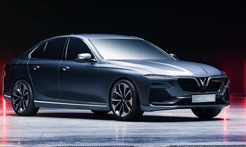 Giá xe VinFast Lux SA2.0 hiếm có tiền lệ, bất ngờ mức giảm tới 150% phí trước bạ