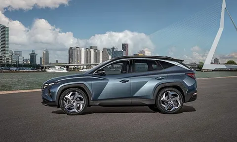 Một mẫu ô tô quyết tăng giá cả trăm triệu bất chấp sự lao dốc của thị trường