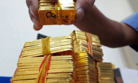 Giá vàng hôm nay 27/12: Vẫn trụ vững ở mức cao