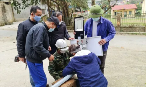 Chương trình “Gom nắng, thắp sáng đường làng”: Điện sạch đã về sáng bản vùng cao