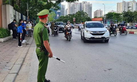 Công an Hà Nội đảm bảo ANTT, “tiếp sức mùa thi” cho sĩ tử Thủ đô