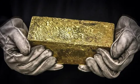 Giá vàng hôm nay ngày 1/8: Lao dốc ngay khi mở cửa, giá vàng tuần này sẽ ra sao?