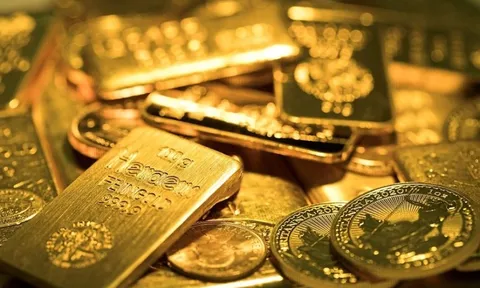 Giá vàng hôm nay 3/8: Bất ngờ lao dốc mạnh