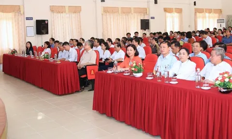 Hơn 700 cán bộ tham dự các lớp bồi dưỡng kiến thức về văn hóa quản lý