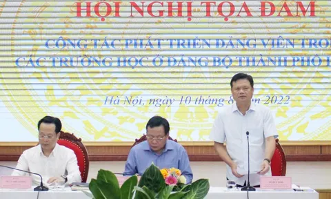 Hội nghị tọa đàm công tác phát triển đảng viên trong các trường học ở Đảng bộ thành phố Hà Nội