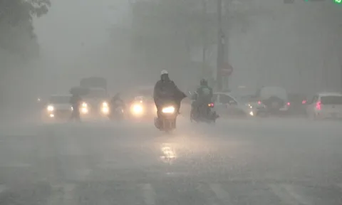 Thời tiết ngày 11/8: Miền Bắc mưa xối xả, nguy cơ ngập lụt nhiều nơi