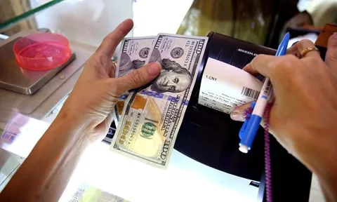 Tỷ giá USD hôm nay 20/8: Tiếp tục tăng mạnh