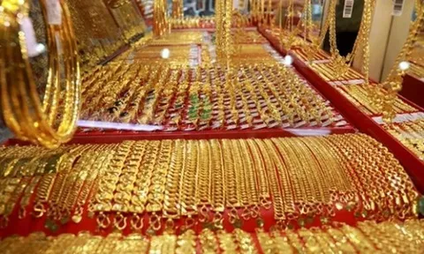 Giá vàng hôm nay 22/8: Đồng loạt giảm ngay từ khi mở cửa