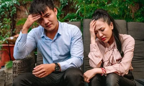 Đặt váy cho bà xã nhưng shipper giao nhầm hàng, vợ mở ra xem liền hoảng loạn đòi ly hôn