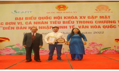 Phòng khám Sinh Long Đường được vinh danh “Thương hiệu đông y gia truyền nổi tiếng Đông Nam Á”