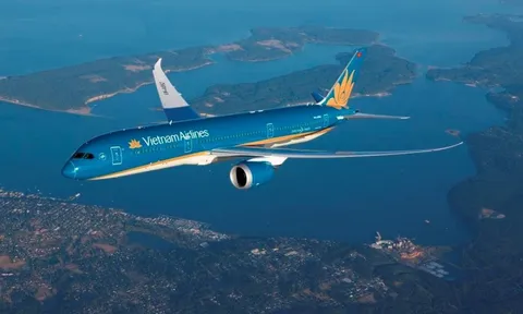 Máy bay Vietnam Airlines hạ cánh khẩn cấp tại Dubai để cấp cứu hành khách và đảm bảo an toàn