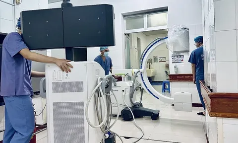 Đẩy nhanh thủ tục cấp phép, bảo đảm nguồn cung thiết bị y tế