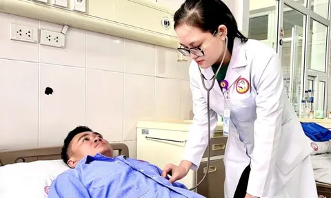 Người đàn ông phải cấp cứu vì đàn ong vàng đốt khắp người