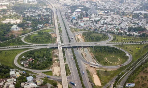 Những nút giao thông hiện đại thay đổi diện mạo cửa ngõ TP.HCM