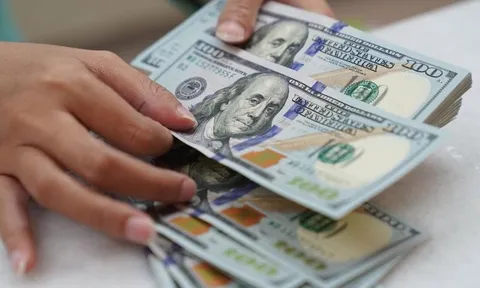 Tỷ giá USD hôm nay 11/10: Tiếp tục tăng đứng ở mức cao