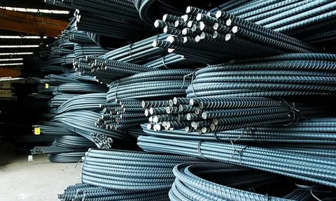 Giá thép tăng mạnh trờ lại, cổ phiếu thép lại nổi sóng