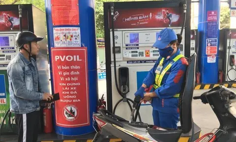 Ngày mai, giá xăng sẽ tăng mạnh?