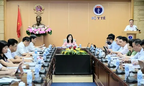 “Nguy cơ dịch chồng dịch là hiện hữu”