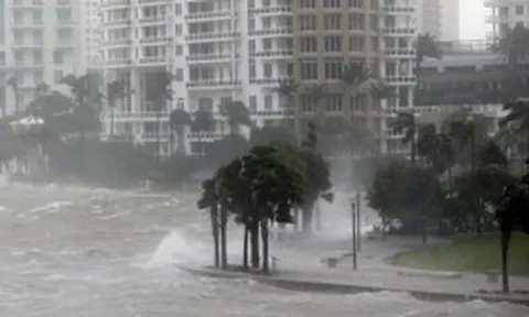 Bão Maon đi vào Biển Đông, chính thức trở thành cơn bão số 3