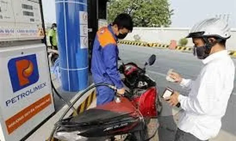 Giá xăng dầu hôm nay 24/8: Đồng loạt giảm