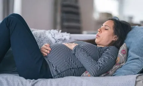 Đau bụng khi mang thai: Phân biệt cơn đau bình thường và cơn đau nguy hiểm cần đến bệnh viện