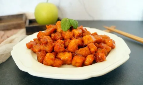 Phần thịt này của lợn hơi khô nhưng sốt chua ngọt lại cực ngon, ăn không thừa 1 miếng