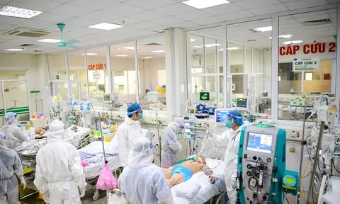 Bệnh nhân COVID-19 nặng tăng nhanh, nhiều ca nguy kịch