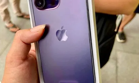 Nóng tuần qua: Gần 50 triệu đồng cho 1 trong những chiếc iPhone 14 đầu tiên có mặt tại Việt Nam