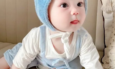 Đứa trẻ sinh vào 4 "giờ vàng" được trời ban trí thông minh siêu phàm, tương lai giàu sang phú quý