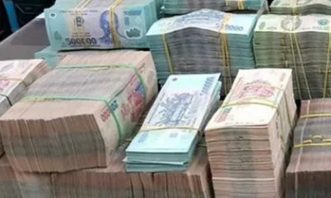 Tiền đồng Việt Nam sẽ mất giá bao nhiêu sau động thái nâng lãi suất của Ngân hàng nhà nước?