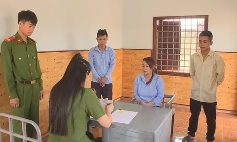 Triệt phá đường dây mua bán hàng chục cô gái phục vụ quán karaoke