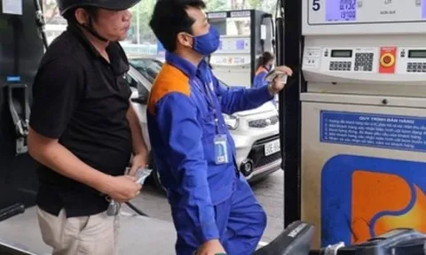 Giá xăng dầu hôm nay 29/5: Tiếp tục tăng mạnh