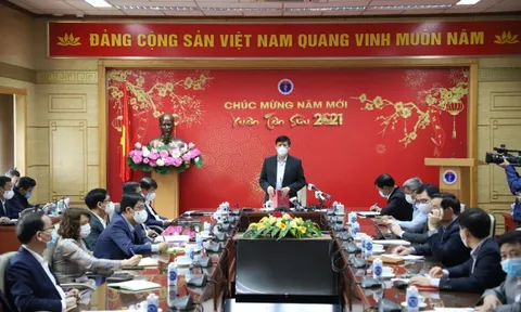 Bộ trưởng Bộ Y tế: Dịch Covid-19 không thể kết thúc trong năm 2021