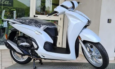Honda SH 350i 2021 rục rịch đổ bộ Việt Nam, giá bao nhiêu?