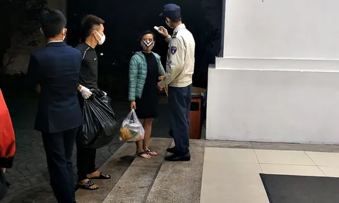 Hàng loạt chung cư cao cấp siết chặt an ninh ngăn chặn Covid-19