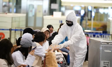 Gần 7.000 người Việt trở về từ các 'điểm nóng' Covid-19 trong hôm nay