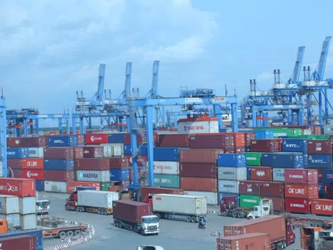 TP.Hồ Chí Minh nói gì về thu phí hạ tầng cảng biển?