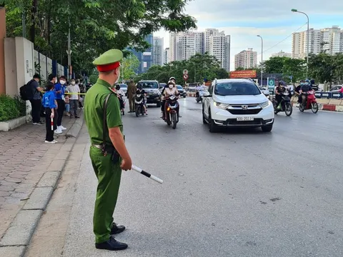 Công an Hà Nội đảm bảo ANTT, “tiếp sức mùa thi” cho sĩ tử Thủ đô