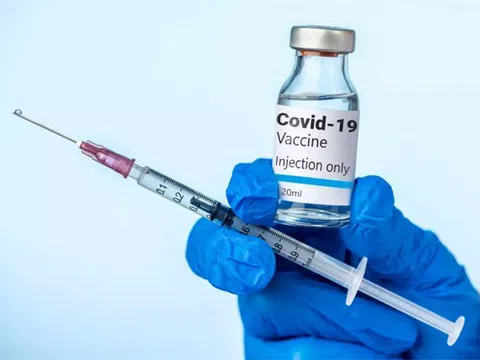 Chủ tịch UBND TP Hà Nội Trần Sỹ Thanh ban hành Công điện yêu cầu khẩn trương, thần tốc triển khai các công tác tiêm chủng vắc xin Covid-19